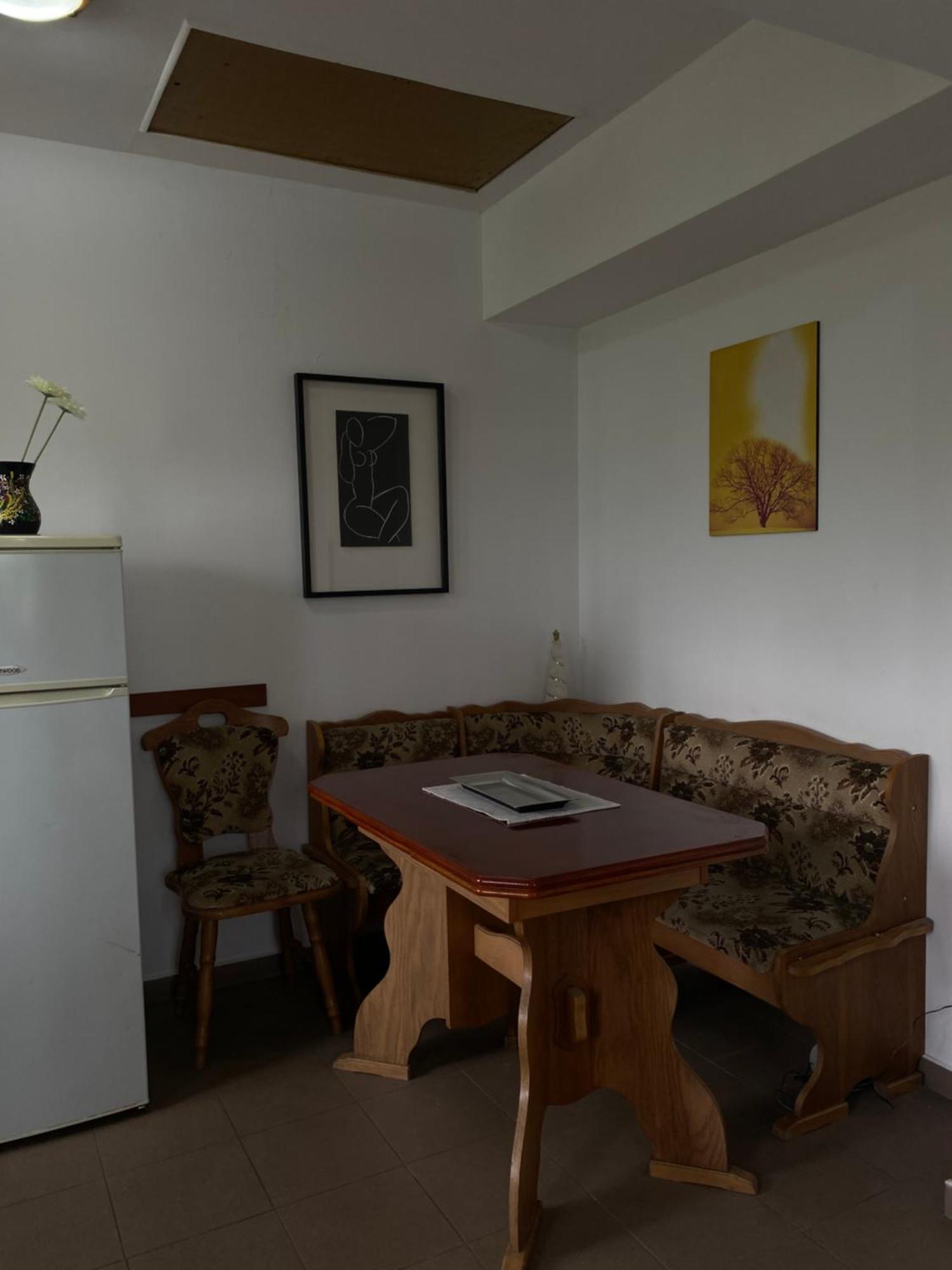 Appartement Quiet Garden Ground Floor à Bucarest Extérieur photo